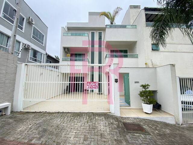 #290 - Casa para Locação em Balneário Camboriú - SC - 1
