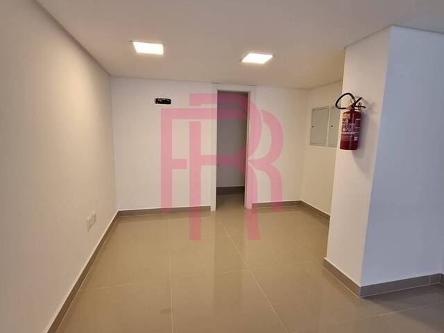 Sala para Locação em Balneário Camboriú - 3