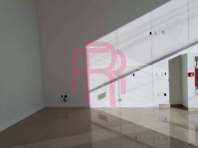 Sala para Locação em Balneário Camboriú - 2