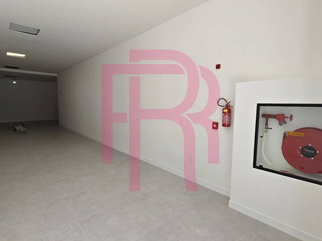 Sala para Locação em Balneário Camboriú - 4