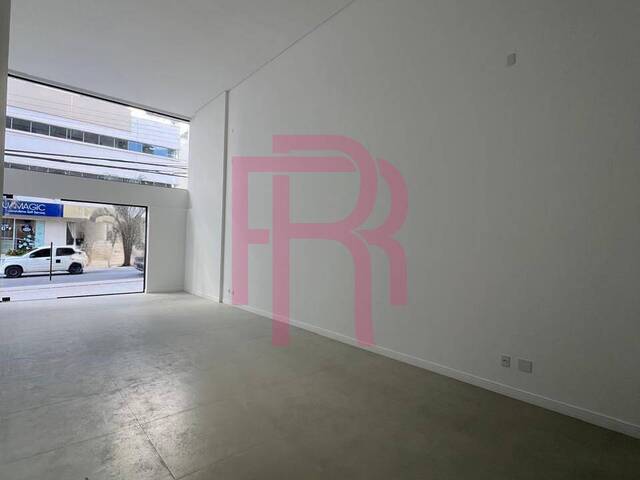 Locação em Pioneiros - Balneário Camboriú