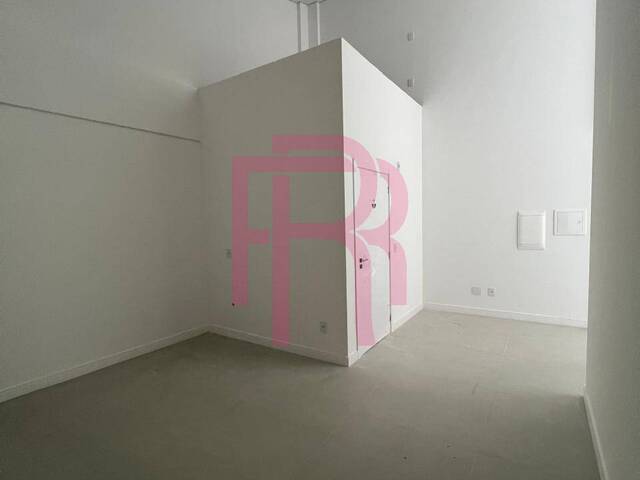 Sala para Locação em Balneário Camboriú - 4