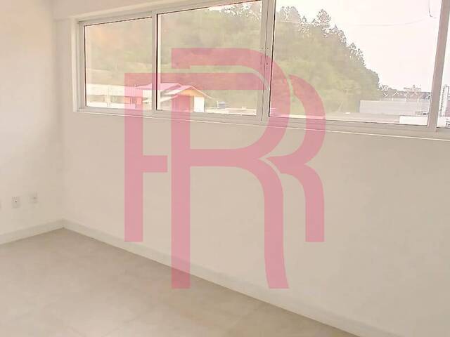#374 - Sala para Locação em Balneário Camboriú - SC - 3