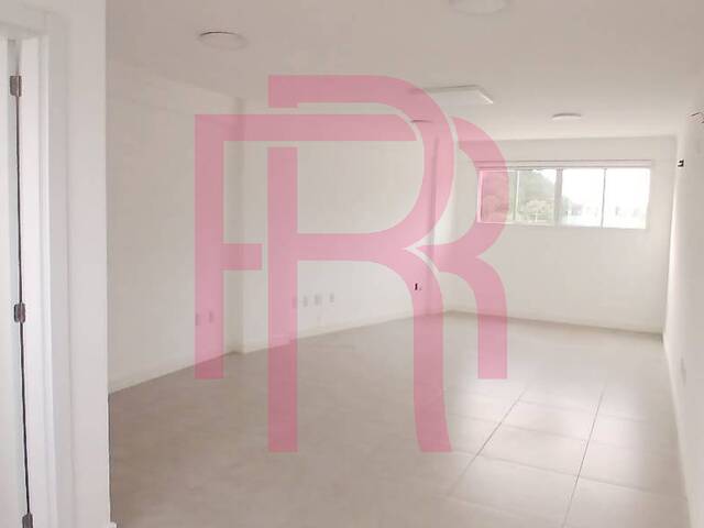 Sala para Locação em Balneário Camboriú - 2