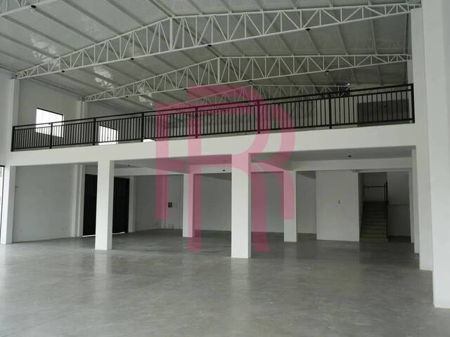 Galpão para Locação em Camboriú - 4