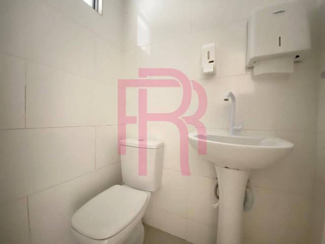 Sala para Locação em Balneário Camboriú - 2