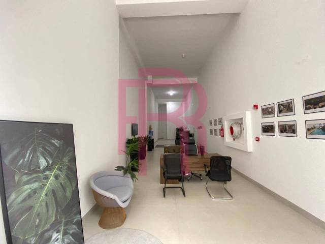 Sala para Locação em Balneário Camboriú - 4