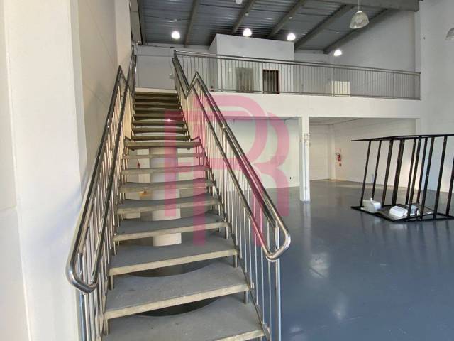 #421 - Sala para Locação em Camboriú - SC - 3