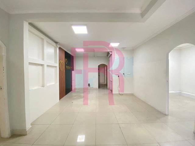 Sala para Locação em Balneário Camboriú - 4