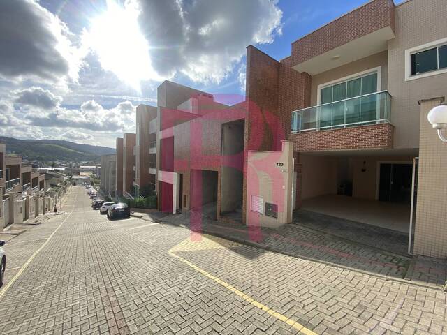 #460 - Casa para Locação em Balneário Camboriú - SC - 2