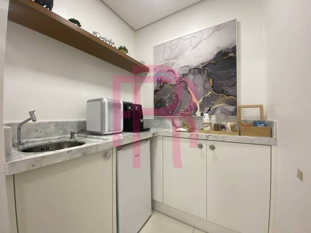 Sala para Locação em Balneário Camboriú - 4