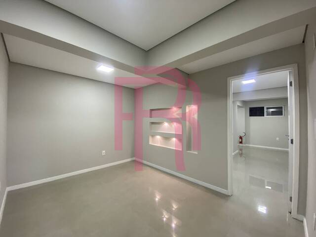 Sala para Locação em Balneário Camboriú - 2