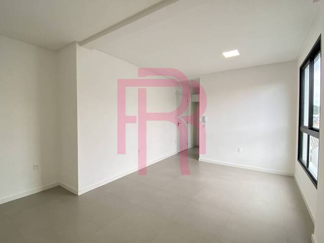 Apartamento para Locação em Balneário Camboriú - 2