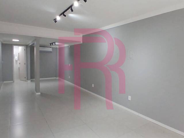 Sala para Locação em Balneário Camboriú - 2
