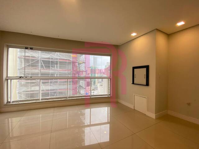 #521 - Apartamento para Locação em Balneário Camboriú - SC - 3