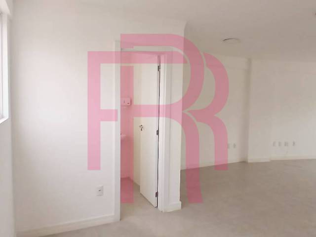 Sala para Locação em Balneário Camboriú - 4